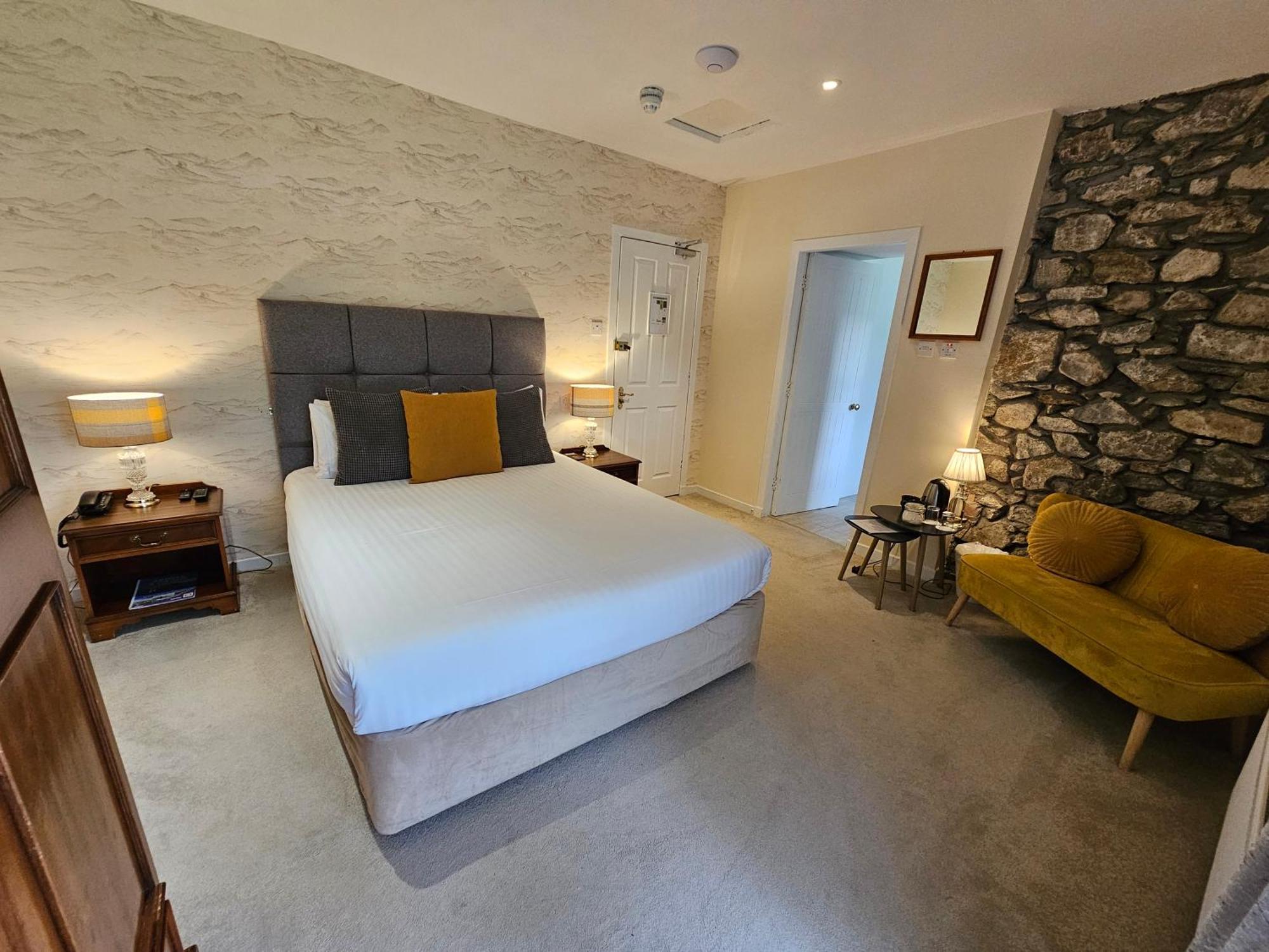 Taychreggan Hotel Portsonachan Bagian luar foto