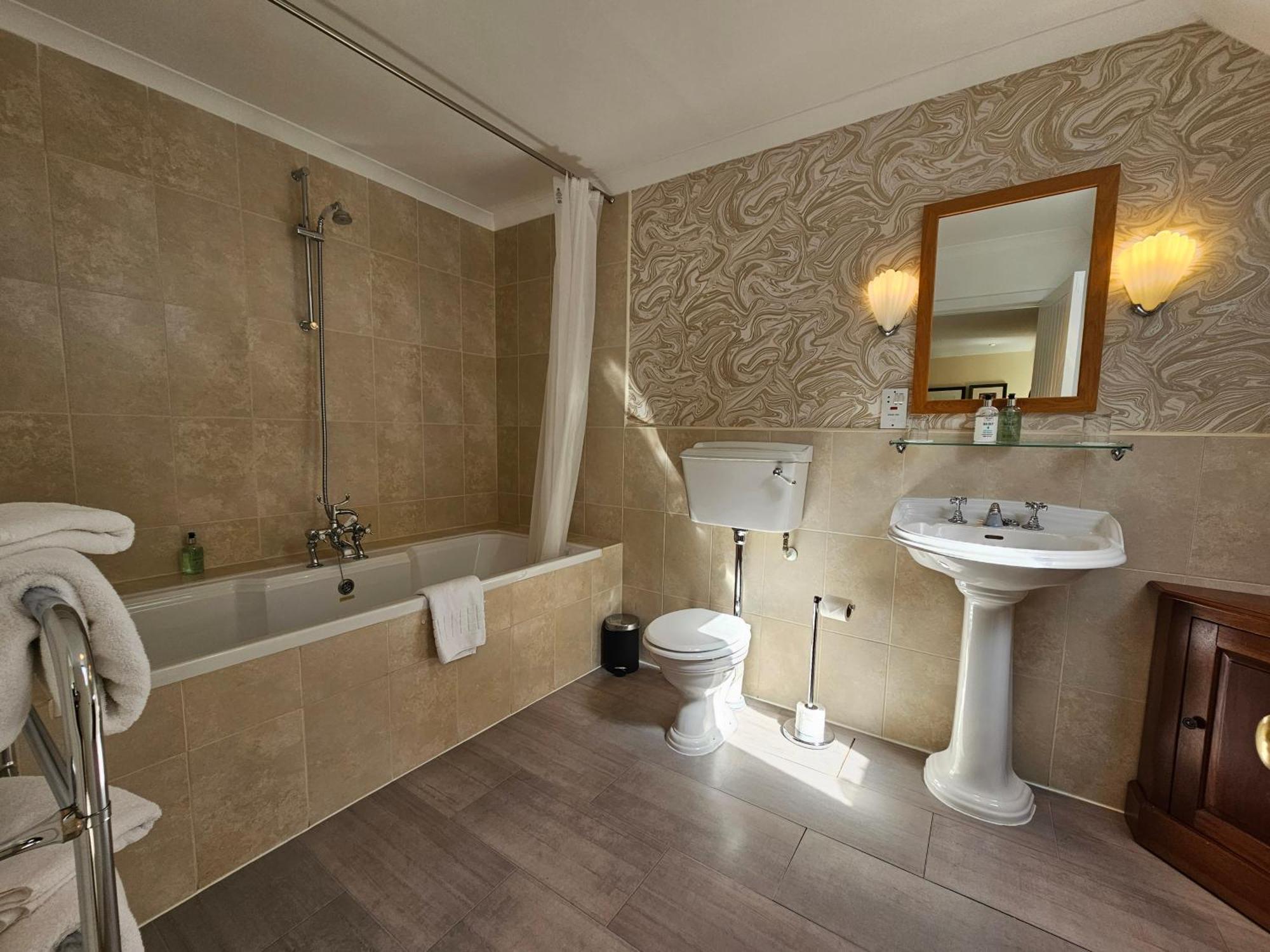 Taychreggan Hotel Portsonachan Bagian luar foto
