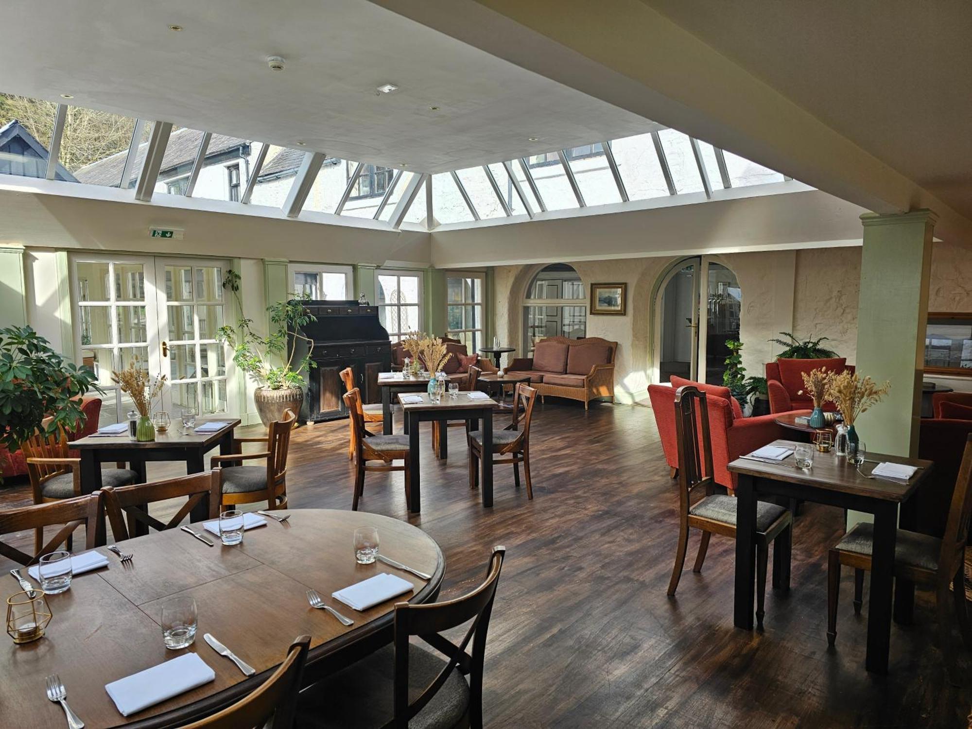 Taychreggan Hotel Portsonachan Bagian luar foto